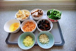 扇贝面条卤子的做法_鲜香下饭的家常好料
