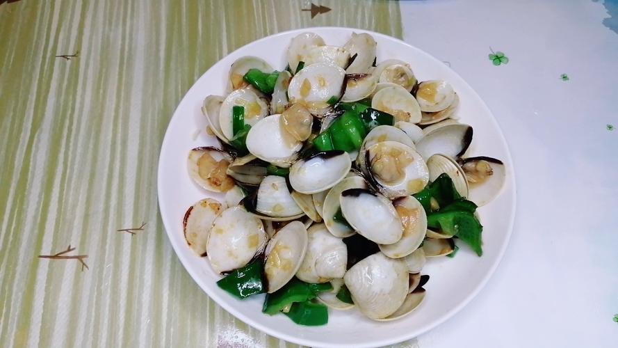 白玉贝肉的家常做法_白玉贝肉多做法，清蒸蒜蓉粉丝粥营养美味