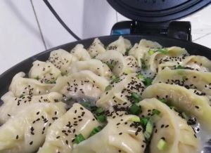 电饼铛煎饺要煎几分钟_焦脆皮嫩这样做