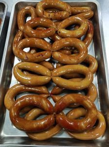 手掰肠的家常做法_外酥内嫩，家乡味道，简单自制！