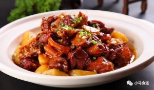 鹅肉土豆汤的家常做法_新鲜炖鹅肉，土豆后放保口感，文火慢炖一小时