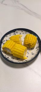 蒸玉米15分钟能熟吗_蒸玉米多长时间？甜玉米15分钟，糯玉米18-20分钟