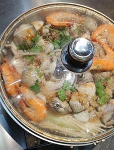 无水海鲜锅家常做法_无水海鲜锅，鲜美做法分享