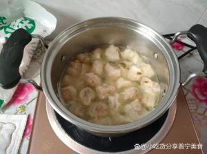 速冻馄饨一般煮几分钟_看冻解，两沸一焖，皮软馅透！