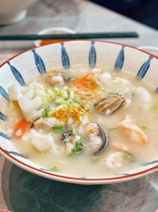 鱼茸花生粥家常做法_鲮鱼做鱼腐，九月至三月正当时