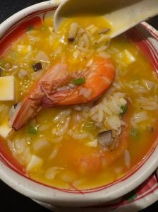 海鲜咸粥做法大全_牛肉虾仁皮蛋鳕鱼菠菜粥