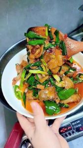 郫县豆瓣酱炒什么菜_川菜灵魂，百变调味好帮手