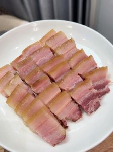 白菜咸肉做法大全家常_家常美味，咸香清甜回味长