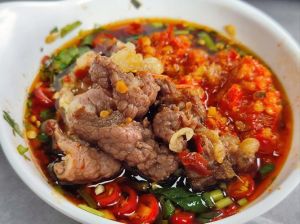 火锅嫩牛肉的做法_腌好涮，肉质超滑美味