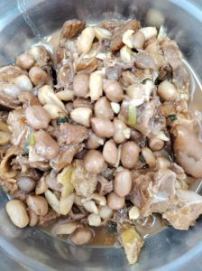 广式花生香菇焖猪脚的做法大全_泡发香菇焖猪脚，软糯酥脆香满锅