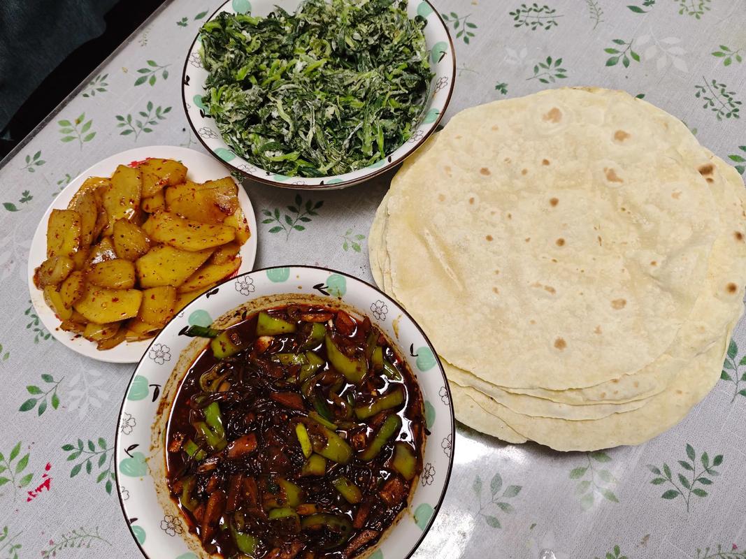 河南烙馍的制作方法_千年面食，卷出中原味道！