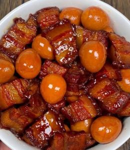 家庭红烧肉最简单做法_红烧肉煸炒上色，软烂入味省时省力