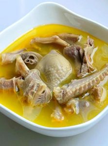 冬菜老鸭煲的家常做法_暖心家常菜，慢炖出香浓