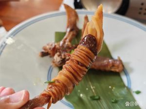 腊鸭脚包的做法大全_皖南特色腊鸭脚包，酱香可口易保存