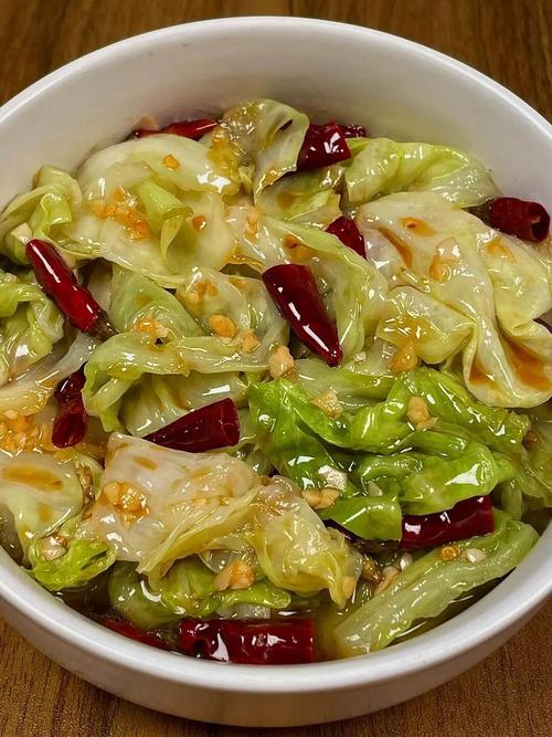 干煸包菜家常做法_干煸包菜，香脆下饭，家常美味！
