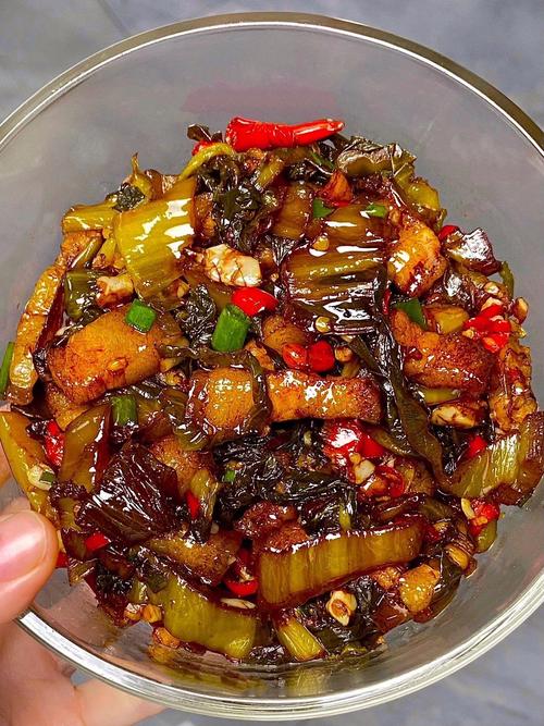 腌菜炒肉的做法大全_腌菜炒肉片，酸爽解腻家常味