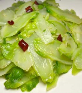 儿菜图片大全及做法_儿菜脆甜营养，冬日润肠好食材