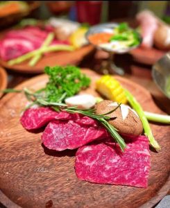 独家探寻亚欧精品美食文化：高清视频带你领略东西方餐桌上的精选菜肴与经典做法