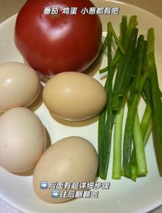 西红柿鸡蛋放什么调料_西红柿炒蛋加糖加生抽，酸甜鲜香更美味！