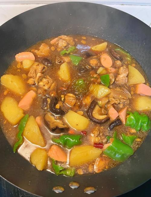做黄焖鸡需要黄豆酱吗_黄豆酱，浓香提鲜！