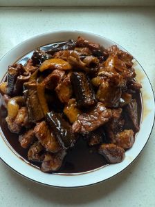 黄鳝烧肉的家常做法_鲜香醇厚家常菜
