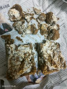 黄豆酱怎样看是坏的_看颜色闻气味，变质不可食