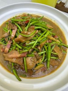 河蚌烧青菜正宗做法_去腥入味，鲜美不腻