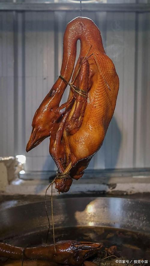 广东最正宗的卤鹅做法_香滑不腻，地道家乡味！