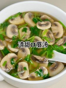 口蘑水煮多少分钟_水煮口蘑切片3分钟，保脆防变色，煎炒煮皆宜