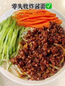 炸酱面是哪里的菜_各地风味，百年传承的国民面食