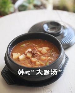 韩国大酱汤什么味道_咸辣醇厚，家的味道！
