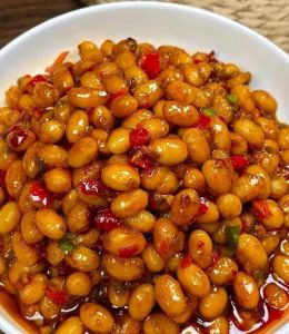 山东农村黄豆酱的做法_传统手工发酵，酱香浓郁