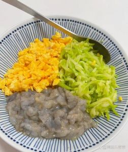 虾仁素馅饺子馅的做法_韭菜玉米黄瓜搭配，鲜香美味！