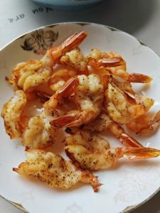 开背虾干家常做法大全_香酥炸蒸开背虾干，鲜嫩营养家常菜！