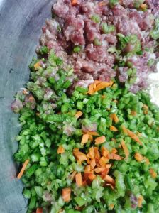 芹菜素饺子馅做法大全_芹菜鸡蛋馅饺子，爽脆鲜香，家常美味！