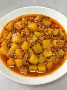 米豆腐的做法大全家常_米豆腐多种做法，凉拌红烧炸香煎烤，美味又开胃！