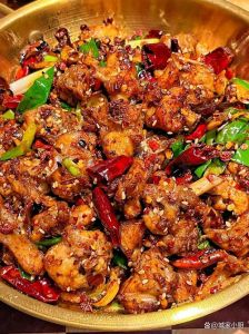 焯水后爆炒兔肉_兔肉怎么炒才鲜嫩？掌握焯水爆炒腌，做法多样风味佳