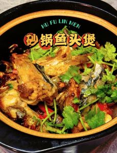 广式生焗鱼头的做法_生焗鱼头，柱侯酱腌，鲜嫩不腥