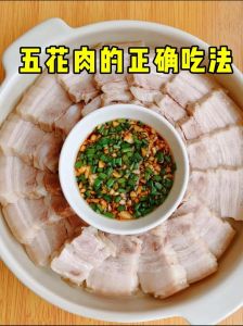 五香猪腿肉最正宗的做法_五香卤猪腿肉，慢炖入味香