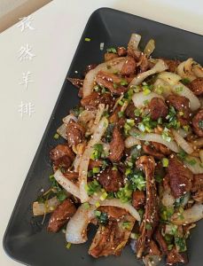 炒孜然羊肉家常做法_孜然羊肉做法简单，风味独特，腌制入味，快炒美味