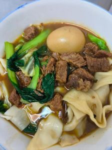 家庭版板面卤做法_家常牛肉卤面，做法简单又香浓