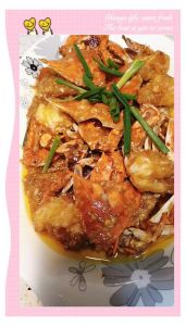 炸螃蟹做法大全家常_软壳蟹炸酥香，蘸料风味佳