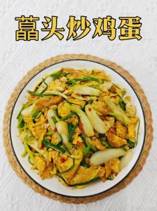 茼蒿炒鸡蛋用不用焯水_焯水去苦味，简单美味家常菜