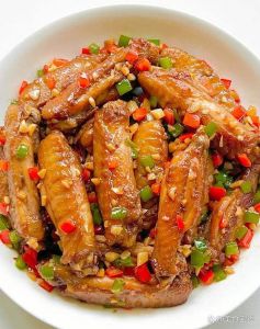 红烧鹅翅的家常做法_家常红烧鹅翅，香浓入味做法分享