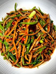 炒干丝正确方法_家常炒干丝，豆腐干细如丝，快炒30秒，鲜香入味！