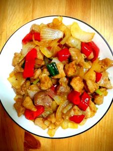 梅花肉最简单三种做法_香煎梅酱红烧清蒸，5种做法解锁鲜嫩滋味！