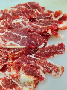 新鲜牛肉怎么处理涮火锅_涮牛肉嫩滑不柴秘诀