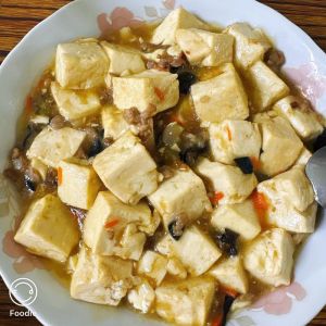 东北溜豆腐的家常做法_溜豆腐外酥里嫩，东北家常菜温情代表