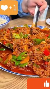 宁夏炒肉片的正宗做法_宁夏炒肉片，爽脆白玉菇配羊肉猪肉，香辣下饭！