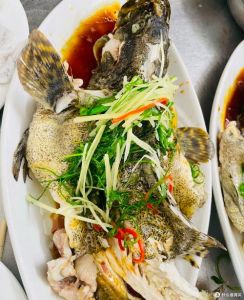 1斤石斑鱼蒸多久能熟_1斤8分，2斤10分，开水快蒸更鲜嫩